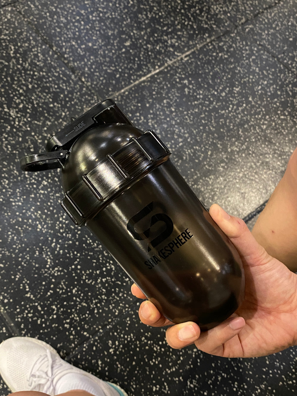 ShakeSphere Max Tritan Black